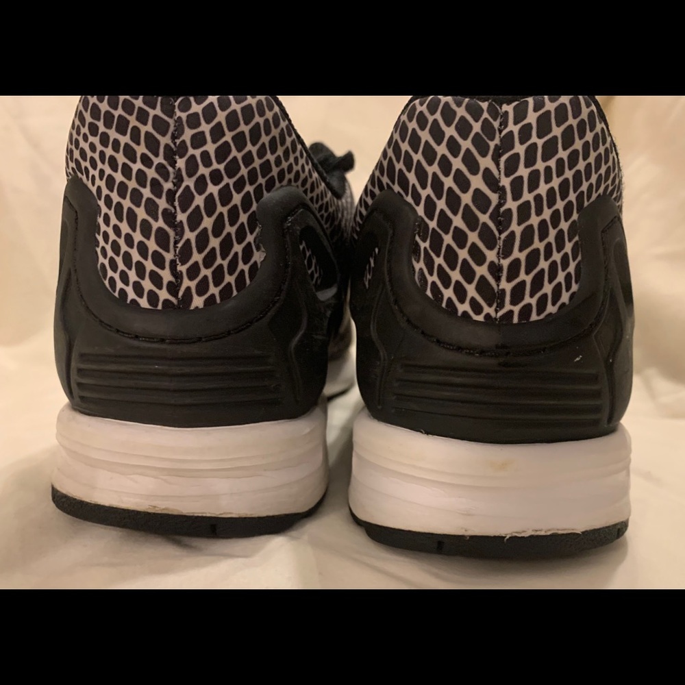 Shoes - Picture 4 of 4